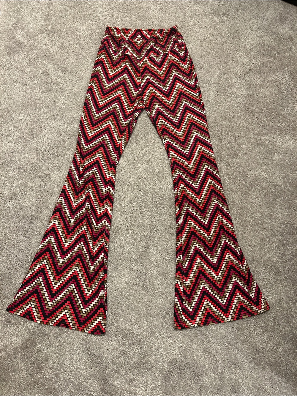 🎁Retro Chevron Flared Pants in Red, Black & Cream sz:small